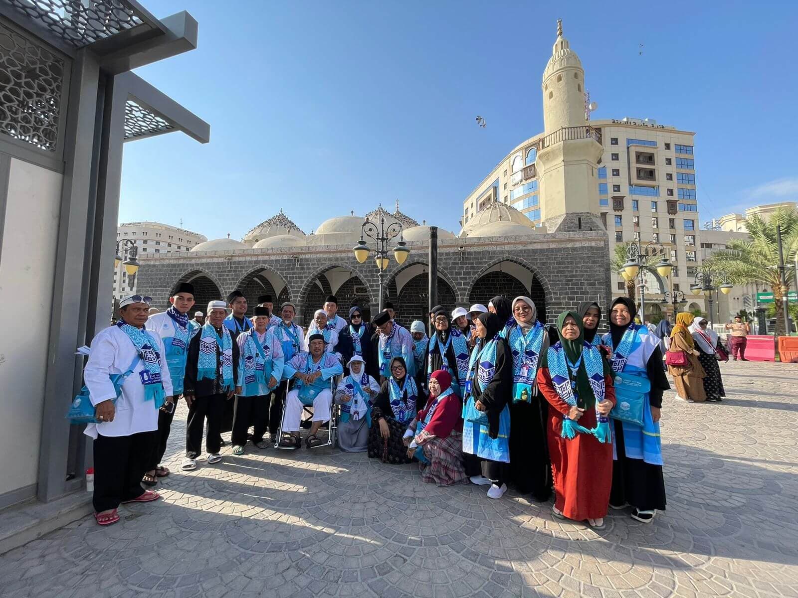Meja konsultasi travel umroh PT. Berkah Cinta Sholawat